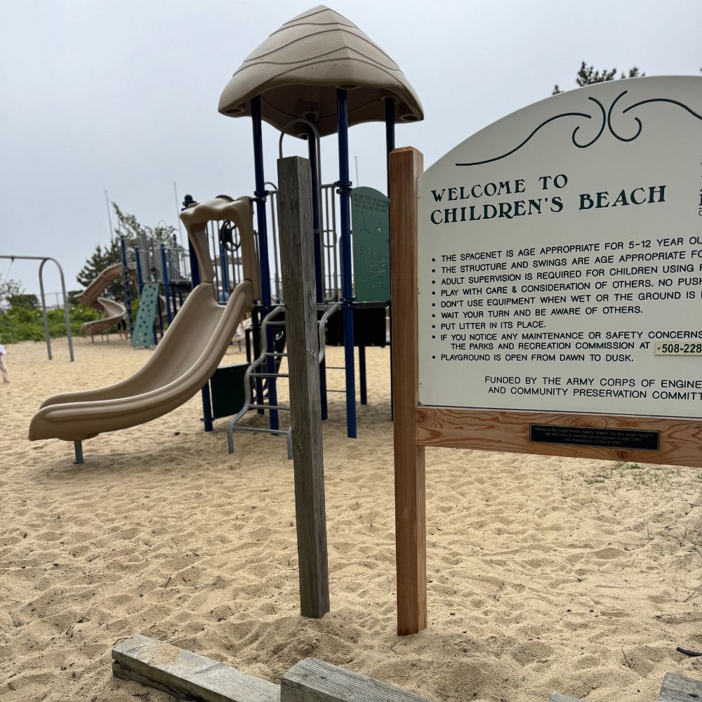 Welcome to Children's Beach sign in front of playground in Nantucket, Massachusetts