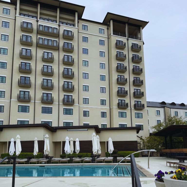 Omni Barton Creek Resort and Spa building and pool