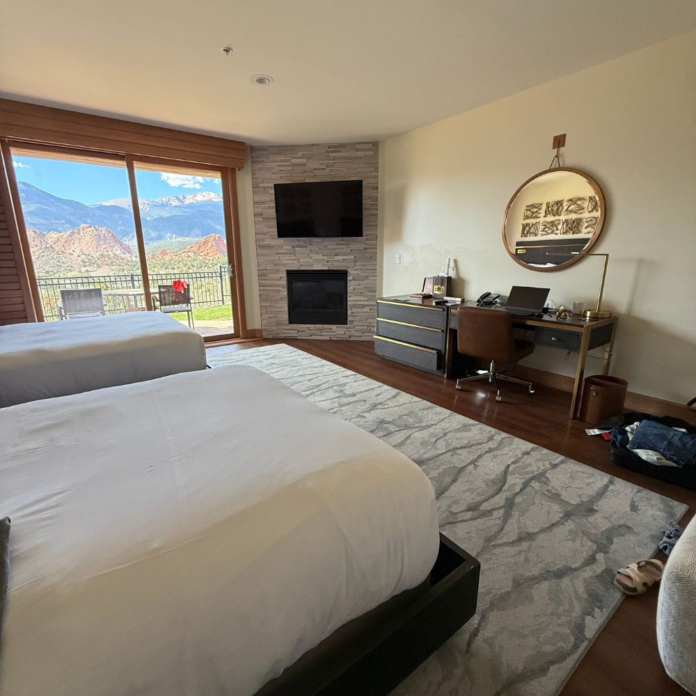 Garden of the Gods Resort queen room